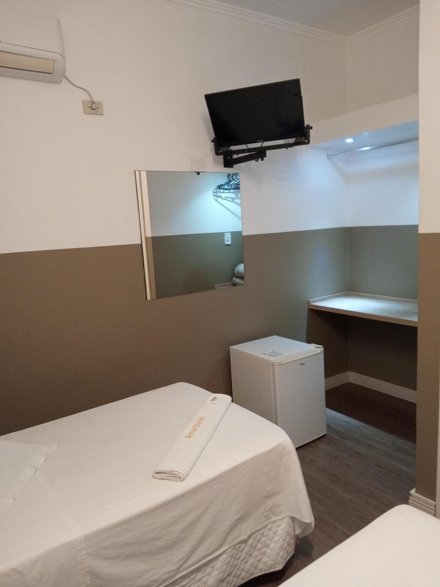 Smart Hotel Registro  Phòng bức ảnh
