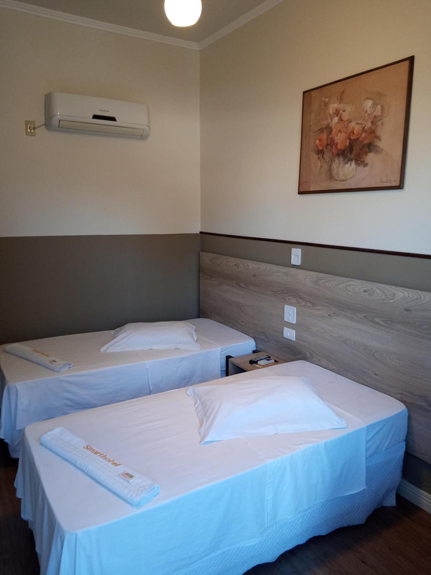 Smart Hotel Registro  Phòng bức ảnh